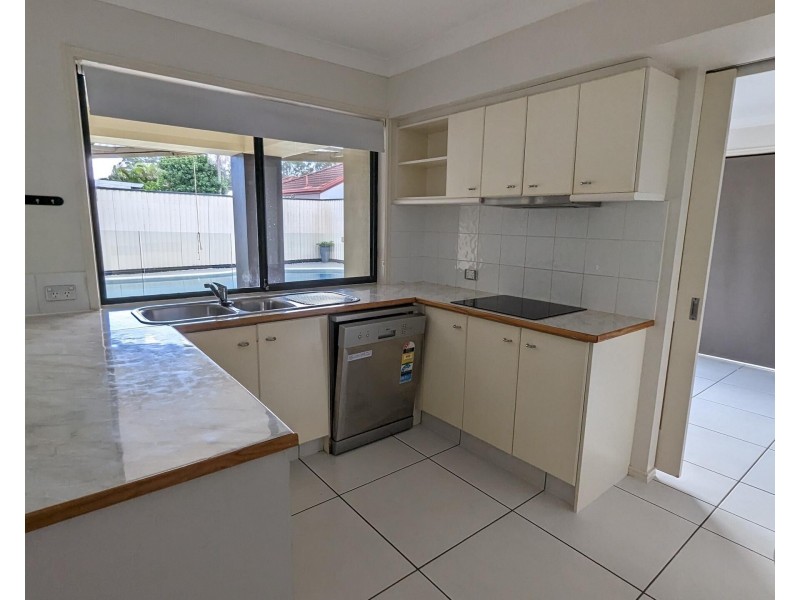 4 Citie Drive, Coombabah QLD 4216