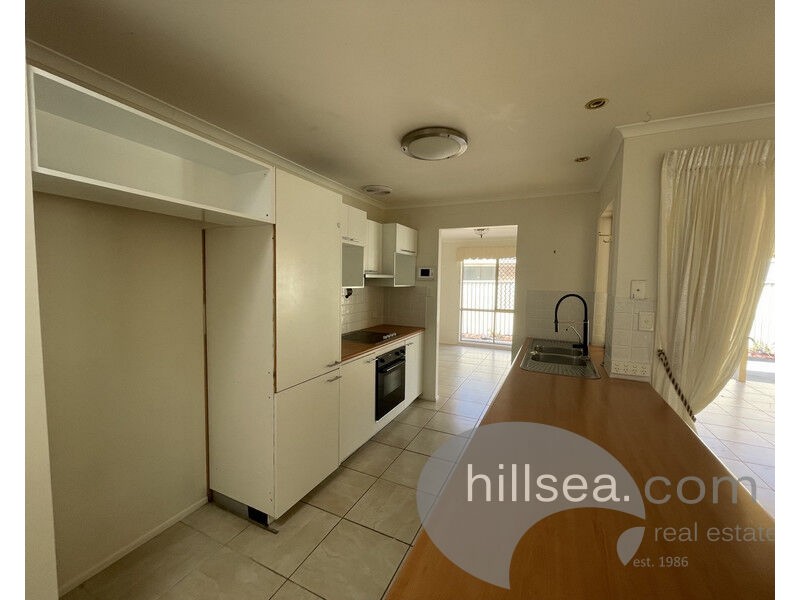 73 Allied Drive, Arundel QLD 4214