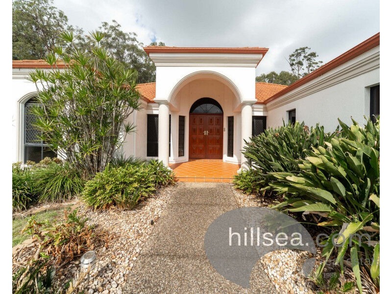 69 Arun Drive, Arundel QLD 4214