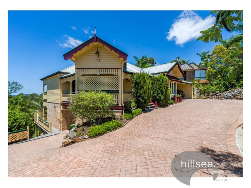 28 Tamworth Drive, Helensvale QLD 4212