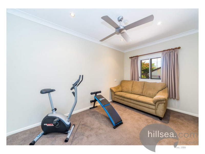 28 Tamworth Drive, Helensvale QLD 4212