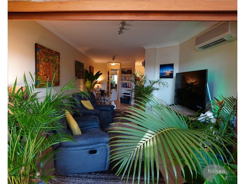 17/89-91 Bayview Street, Runaway Bay QLD 4216