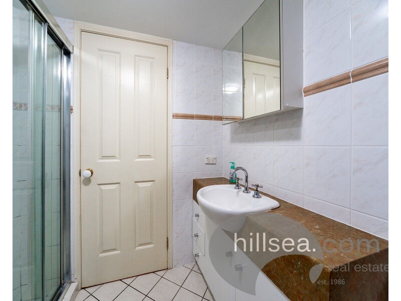 17/89-91 Bayview Street, Runaway Bay QLD 4216