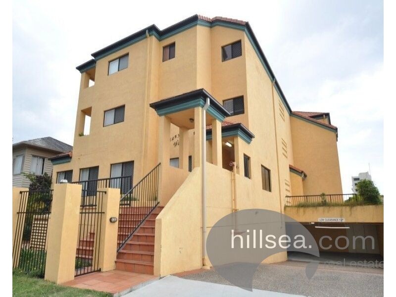 14/143 Frank Street, Labrador QLD 4215