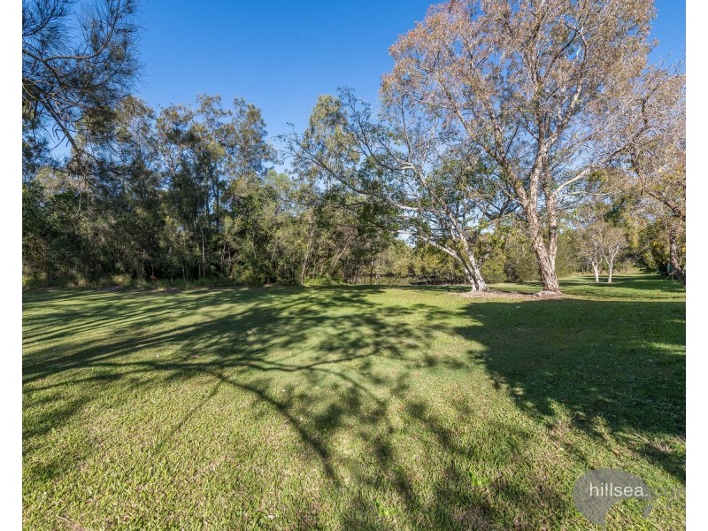 31 Kerr Avenue, Southport QLD 4215