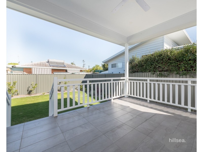 50 Bruce Avenue, Paradise Point QLD 4216