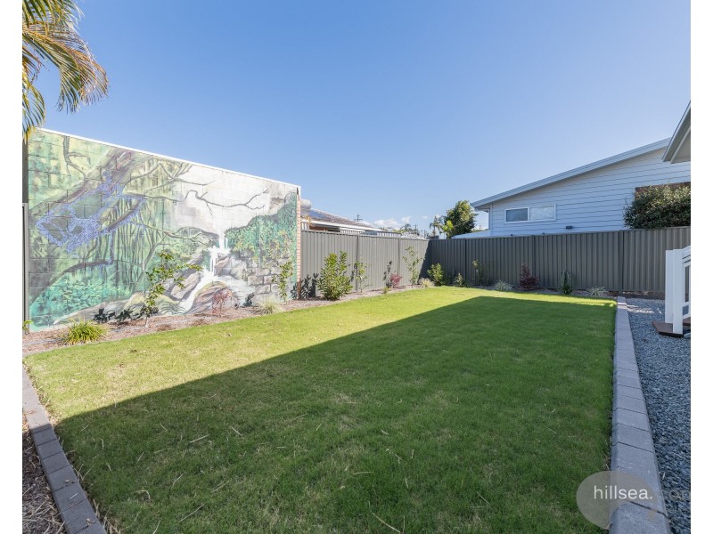 50 Bruce Avenue, Paradise Point QLD 4216