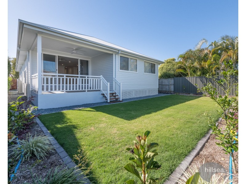 50 Bruce Avenue, Paradise Point QLD 4216