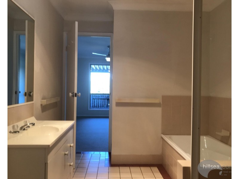 11/1 Doyalson Place, Helensvale QLD 4212