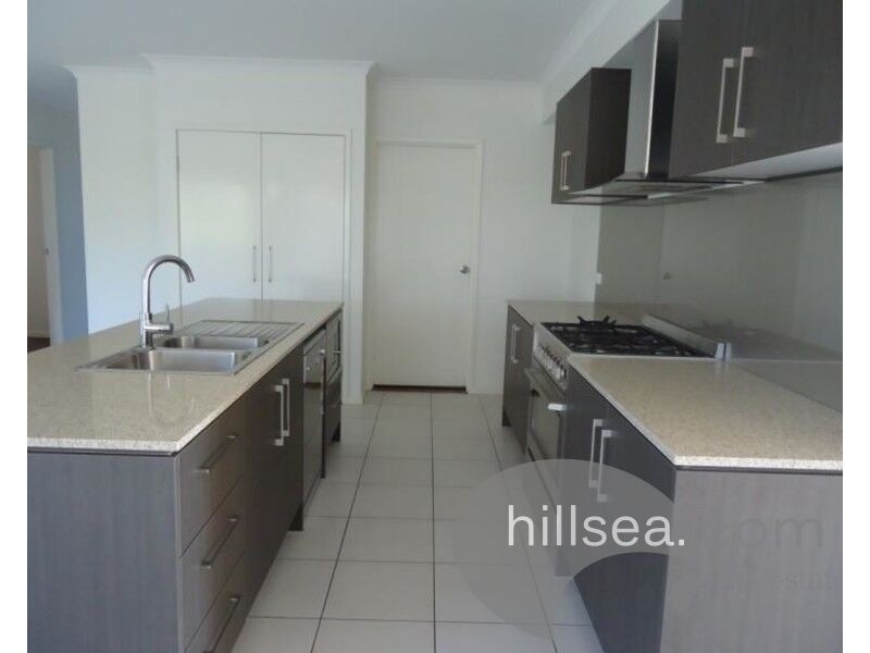 4 Arcadia Boulevard, Pimpama QLD 4209