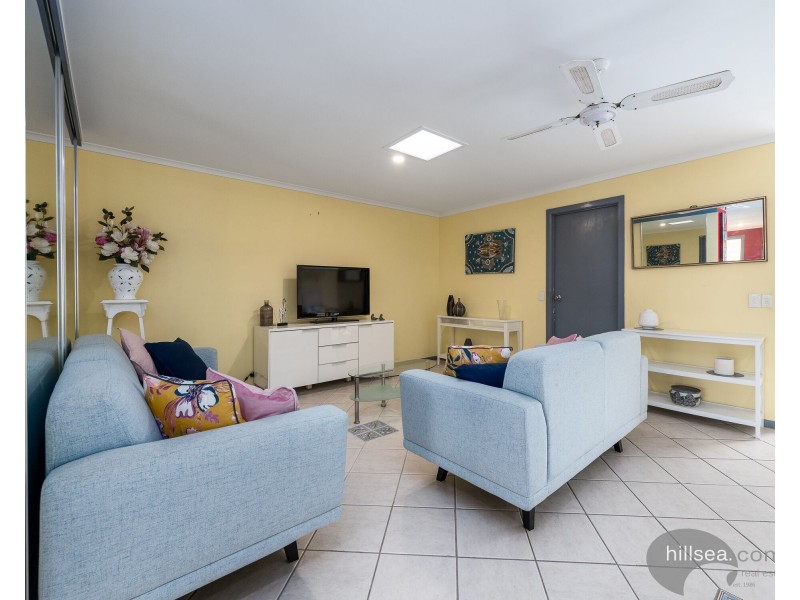 2/12 Possum Crescent, Coombabah QLD 4216