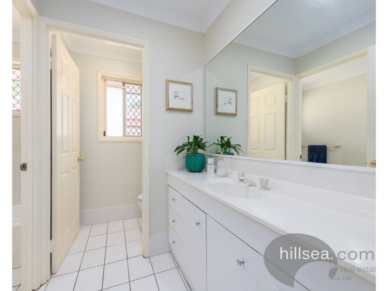 8 Cootharaba Drive, Helensvale QLD 4212