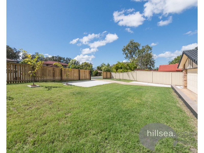 8 Cootharaba Drive, Helensvale QLD 4212