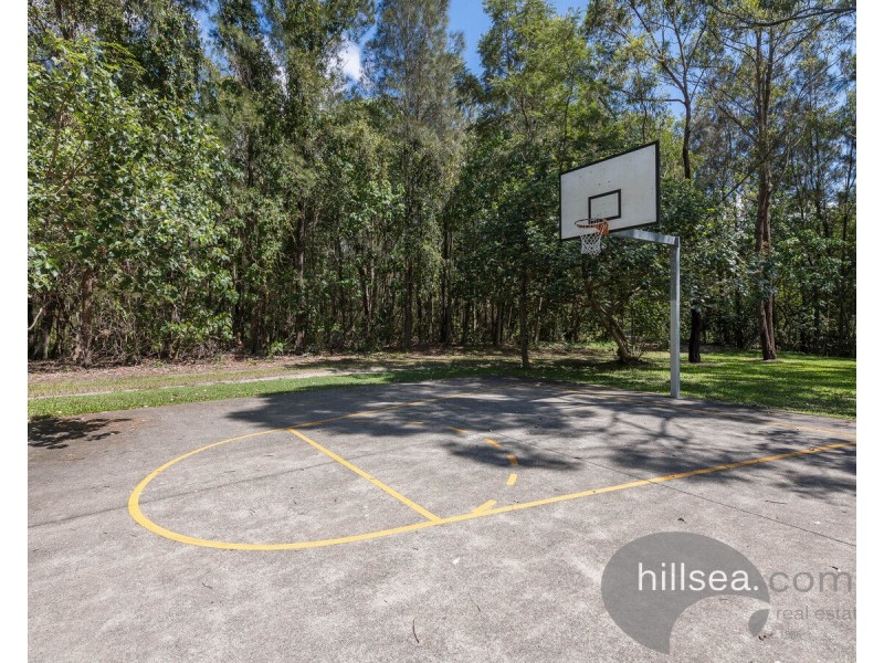 8 Cootharaba Drive, Helensvale QLD 4212