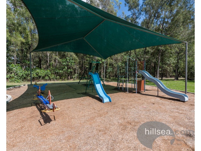 8 Cootharaba Drive, Helensvale QLD 4212