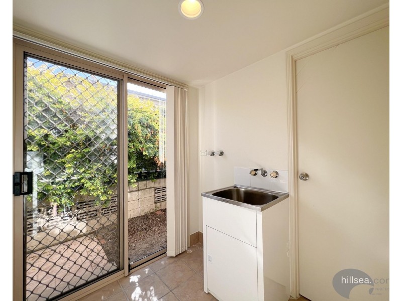 1/21 Central Street, Labrador QLD 4215