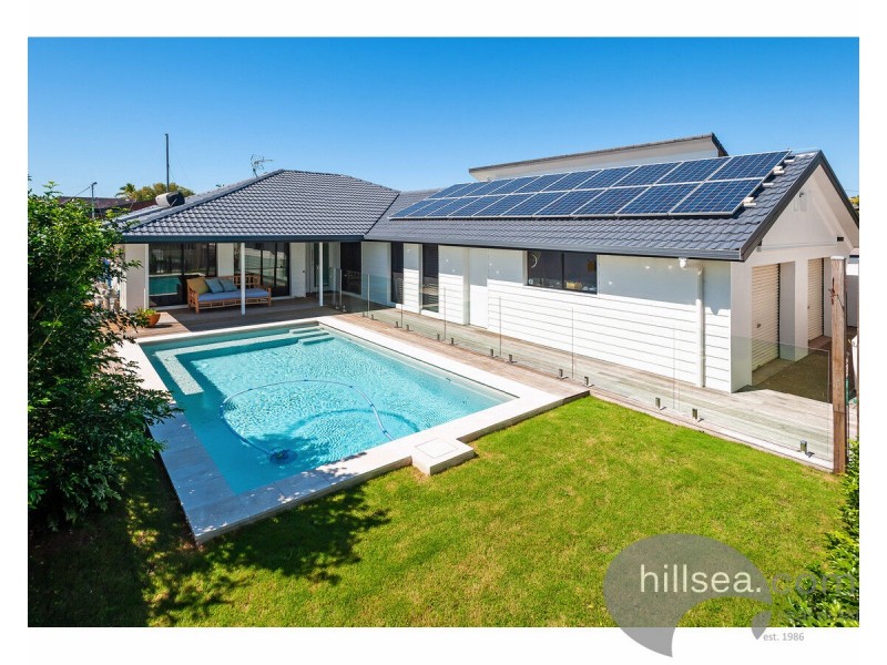 359 Bayview Street, Hollywell QLD 4216