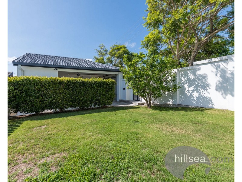 359 Bayview Street, Hollywell QLD 4216