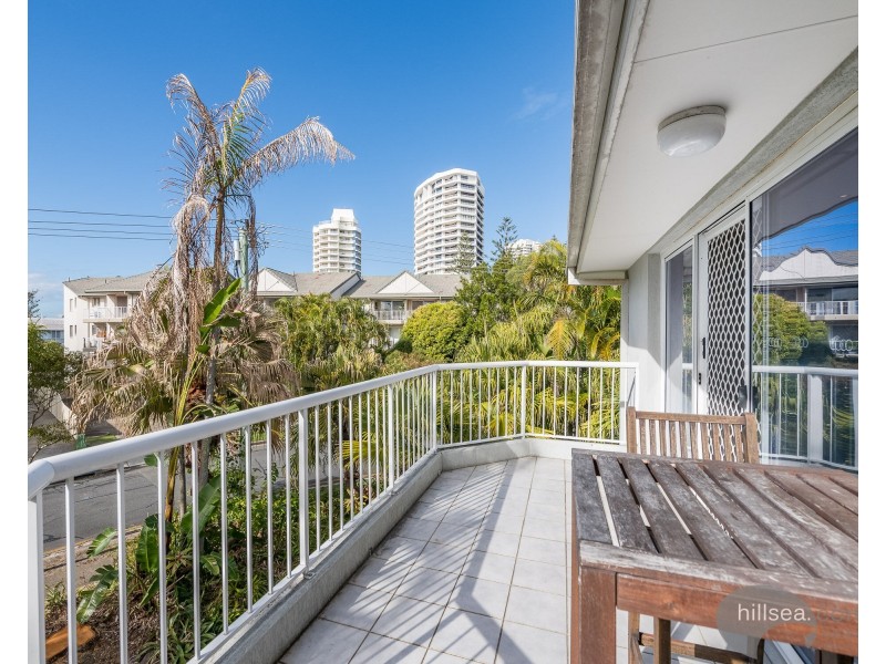 10/4 Madang Crescent, Runaway Bay QLD 4216