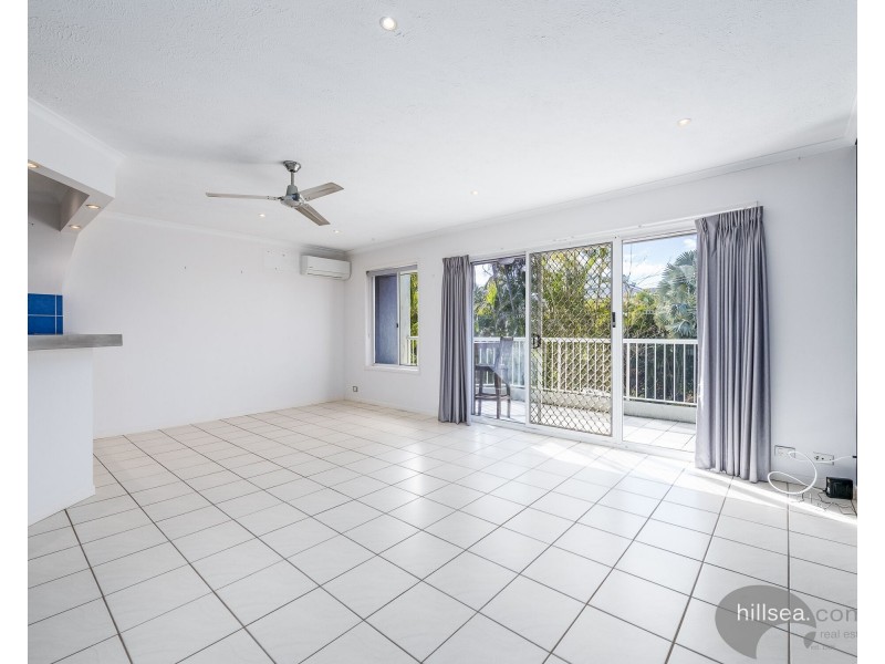 10/4 Madang Crescent, Runaway Bay QLD 4216