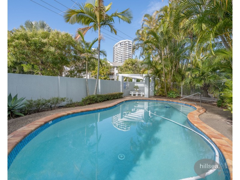 10/4 Madang Crescent, Runaway Bay QLD 4216