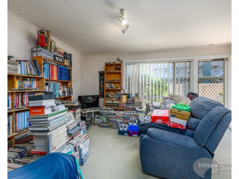 3/24 Darrambal Street, Chevron Island QLD 4217