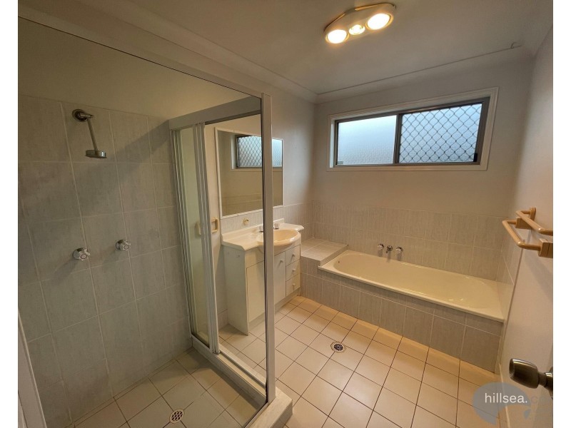 11 Numbat Court, Coombabah QLD 4216