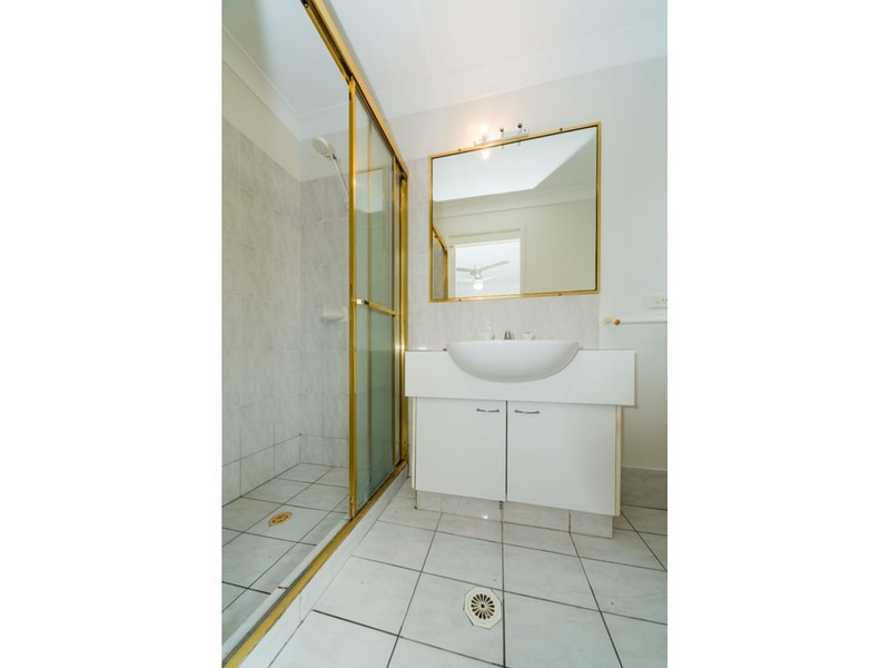 71 Allied Drive, Arundel QLD 4214