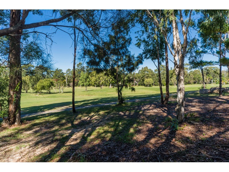 76 Arnold Palmer Drive, Parkwood QLD 4214