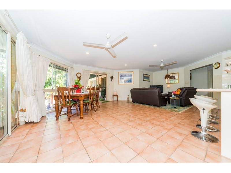 76 Arnold Palmer Drive, Parkwood QLD 4214