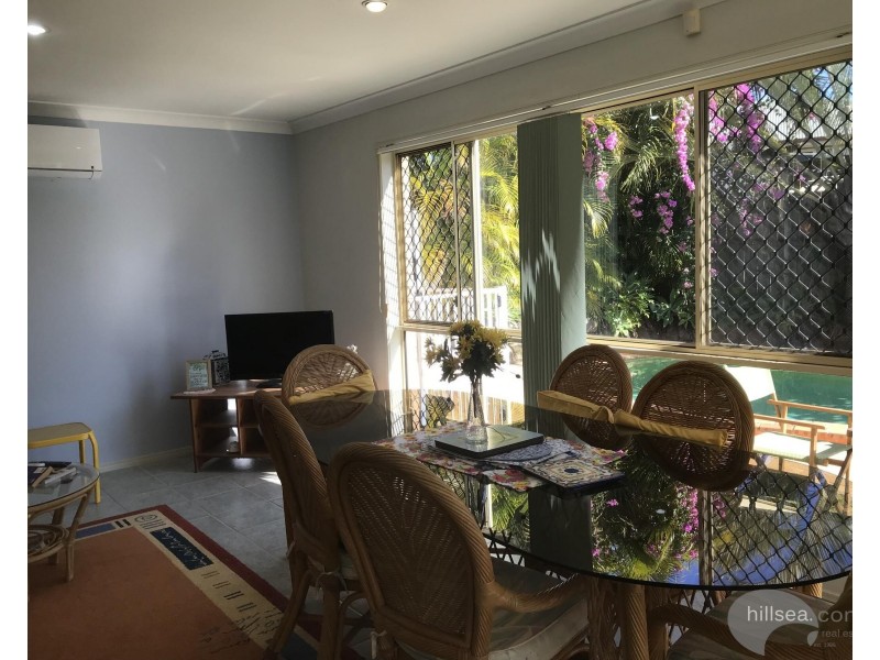 43 Desert Falls Crescent, Parkwood QLD 4214