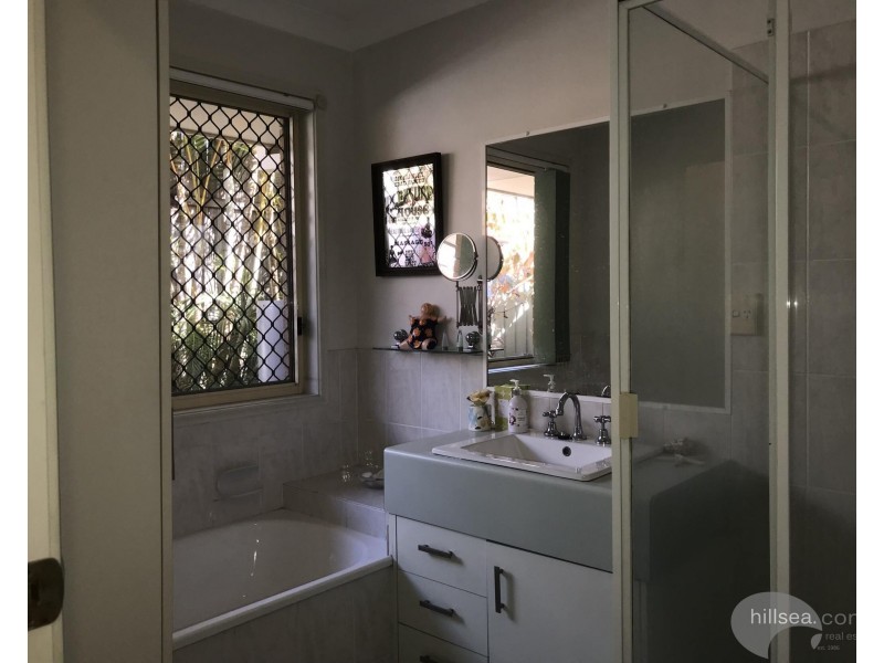 43 Desert Falls Crescent, Parkwood QLD 4214