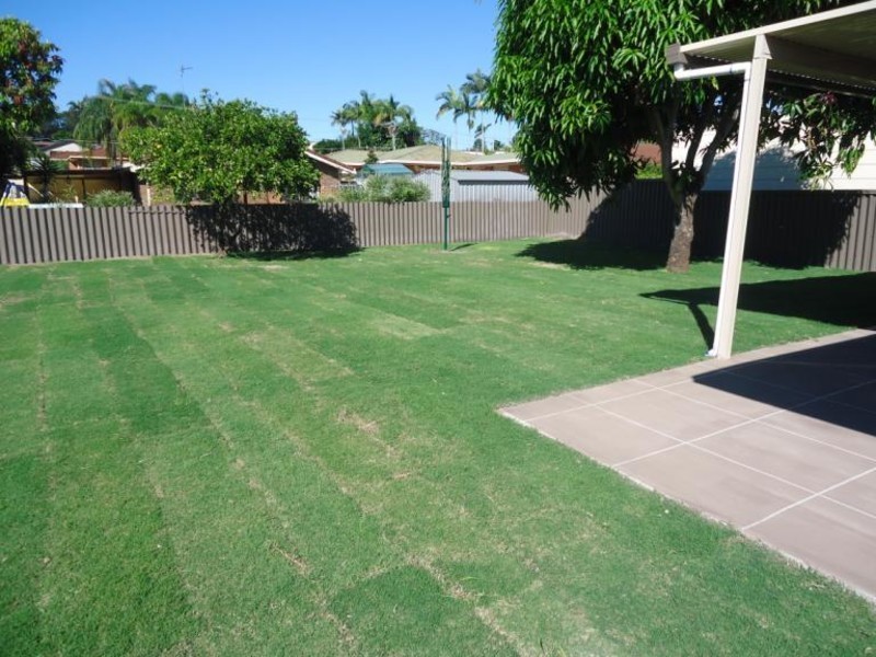 148 Government Road, Labrador QLD 4215