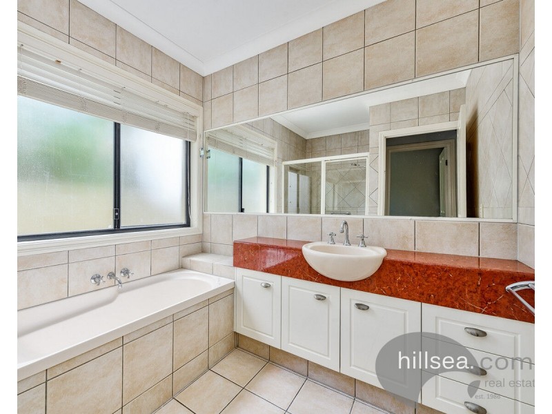 7 Eastside Esplanade, Helensvale QLD 4212