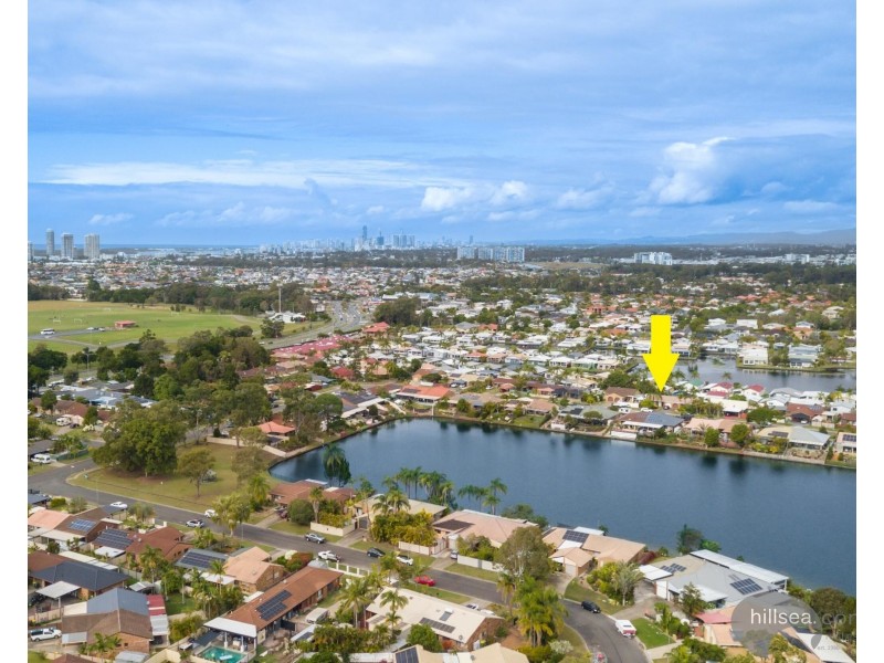 2/33 Kangaroo Avenue, Coombabah QLD 4216