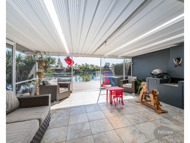 2/33 Kangaroo Avenue, Coombabah QLD 4216