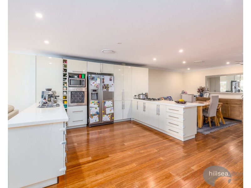 2/33 Kangaroo Avenue, Coombabah QLD 4216