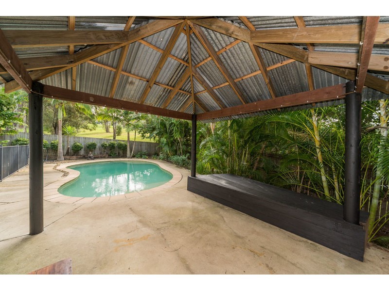 17 Carner Court, Parkwood QLD 4214