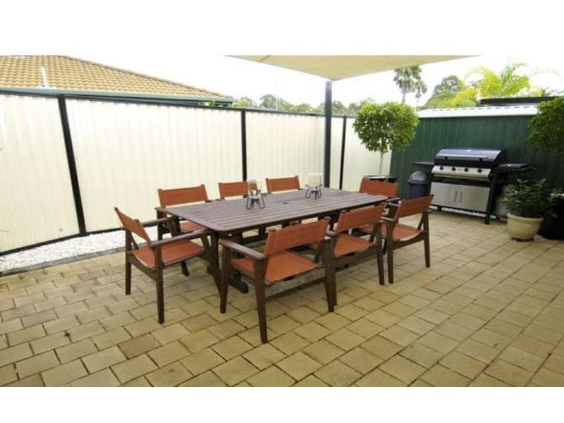 1/37 Morinda Way, Labrador QLD 4215