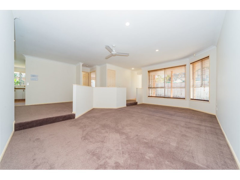 1/487 Pine Ridge Road, Runaway Bay QLD 4216