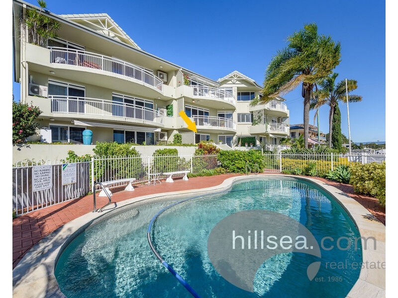 2/3 Vernia Place, Biggera Waters QLD 4216