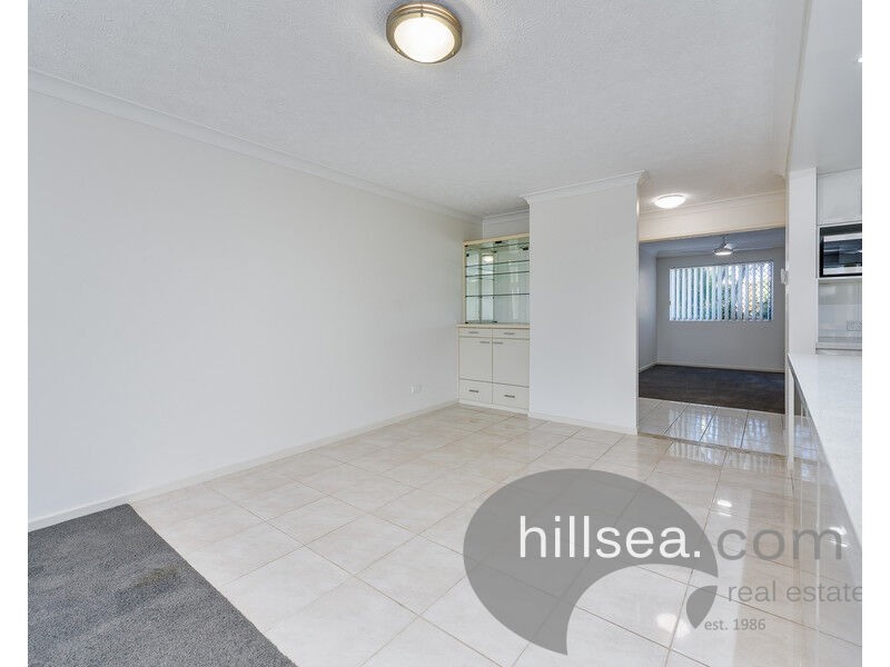 2/3 Vernia Place, Biggera Waters QLD 4216