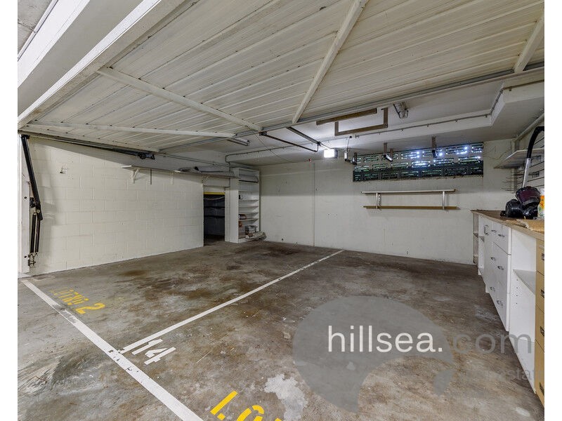 2/3 Vernia Place, Biggera Waters QLD 4216