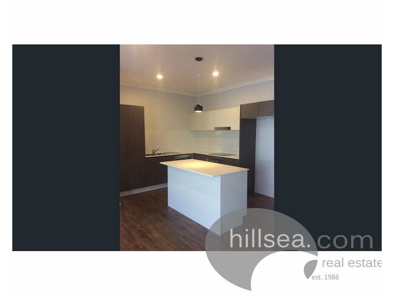 6/3 Michigan Drive, Oxenford QLD 4210