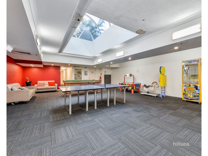 6C/510 Marine Parade, Biggera Waters QLD 4216