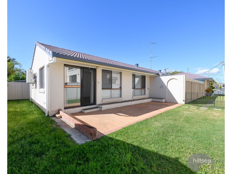 2/19 Abalone Avenue, Paradise Point QLD 4216