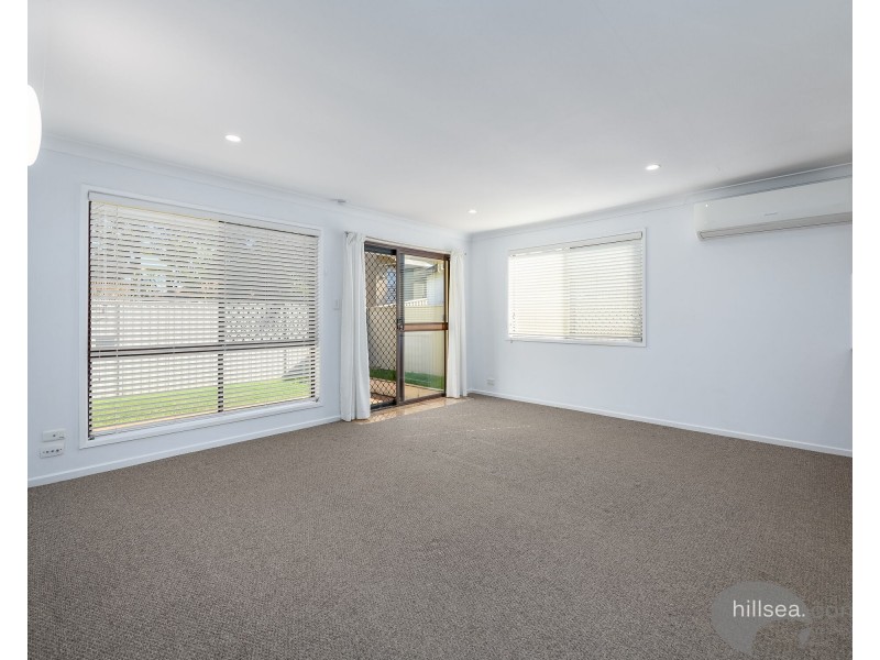 2/19 Abalone Avenue, Paradise Point QLD 4216