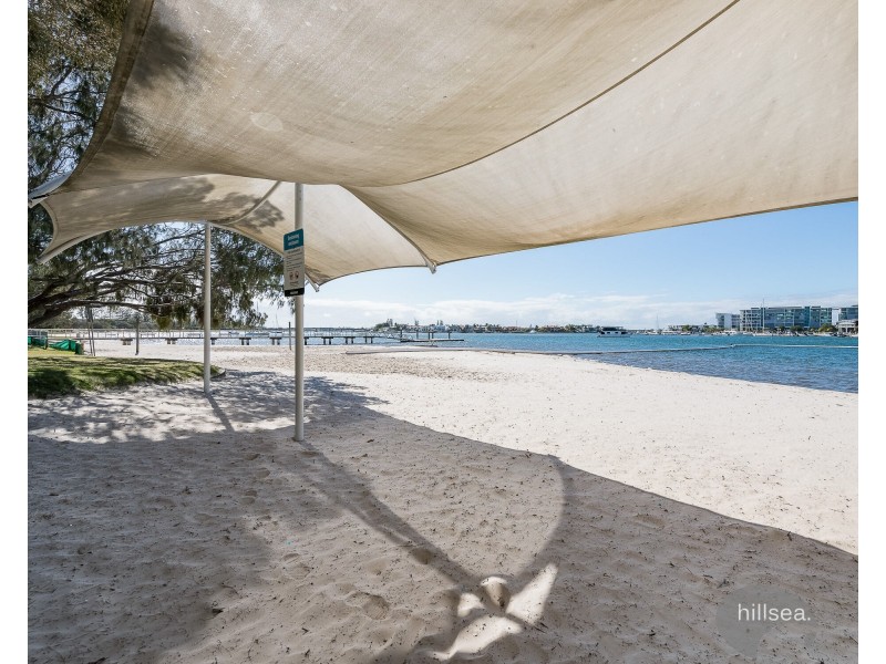 2/19 Abalone Avenue, Paradise Point QLD 4216