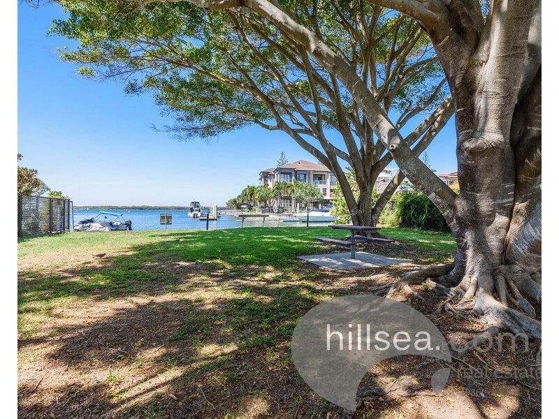 5/18 Madang Crescent, Runaway Bay QLD 4216