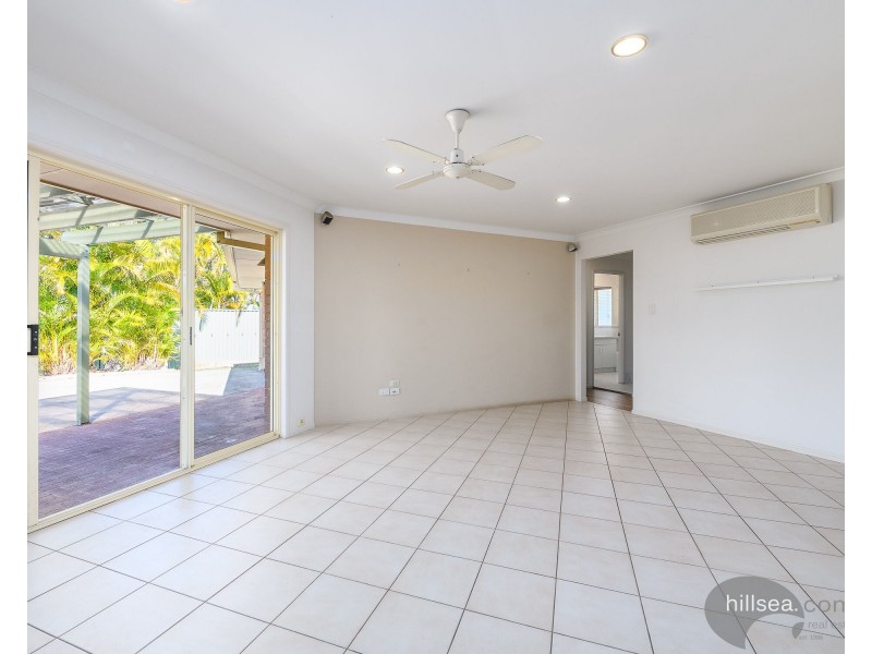 18 Cherry Hill Crescent, Parkwood QLD 4214